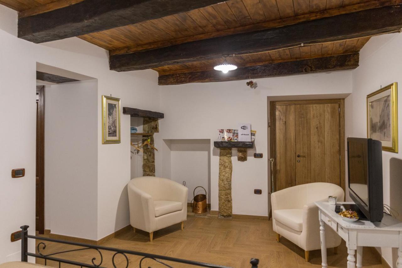 Casa Vacanze Porta Manfredi Arce ภายนอก รูปภาพ