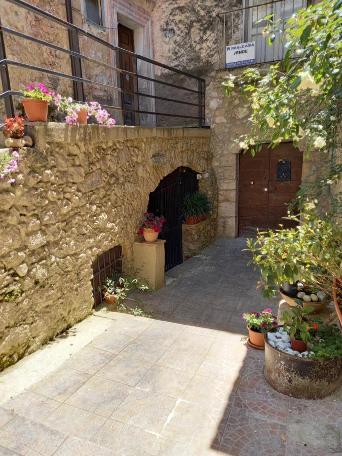 Casa Vacanze Porta Manfredi Arce ภายนอก รูปภาพ
